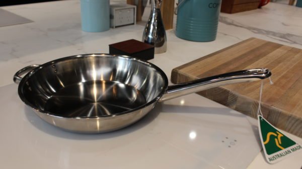 28cm 2mm Satay Fry Pan - Riveted Double Handles (long and short) - Image 4